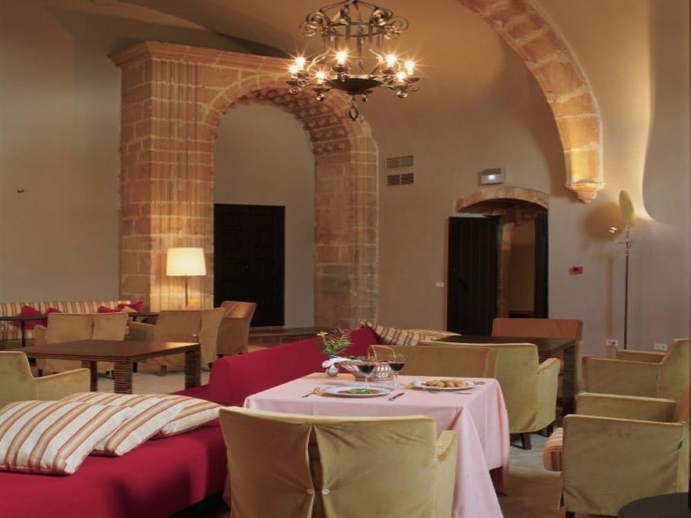Parador De טרוחיו מראה חיצוני תמונה